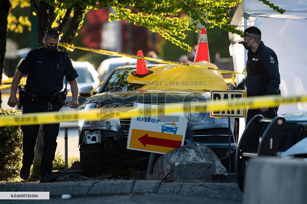 Fatal shooting near a shopping centre in Delta - Canada