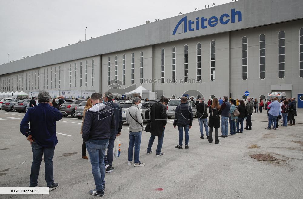 Covid-19 Vaccine Center - Naples