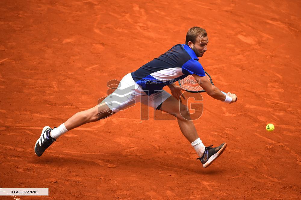 Mutua Madrid Open - Jeremy Chardy vs Dan Evans