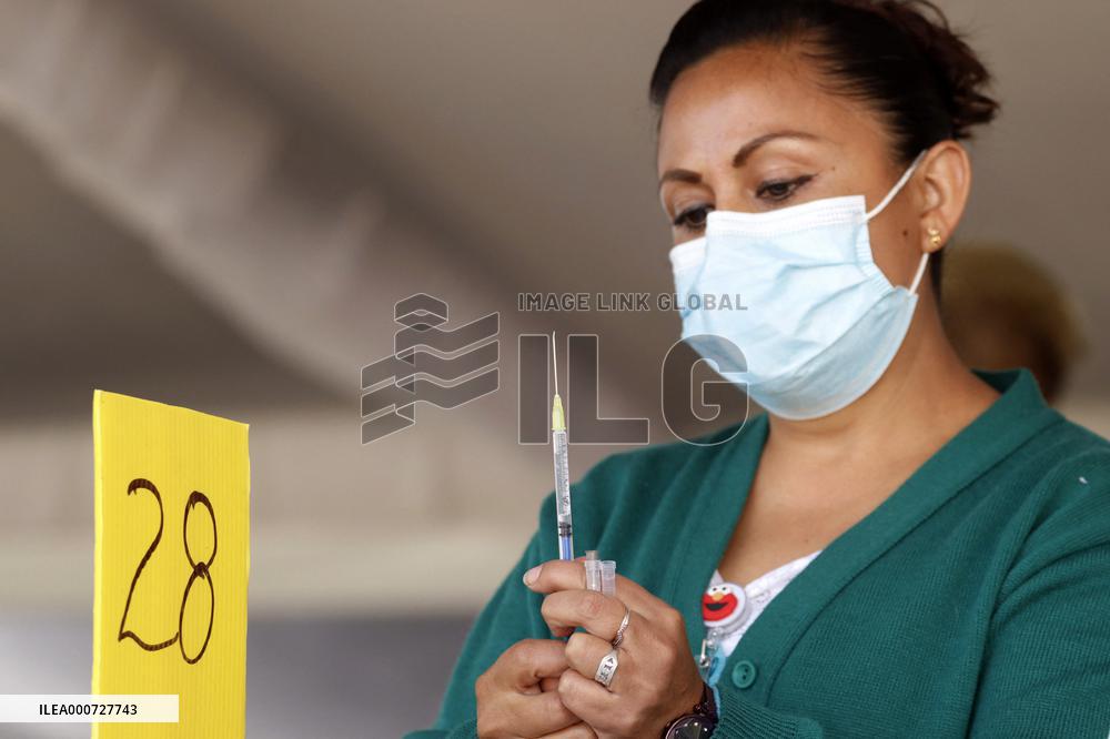 Begins Mass Vaccination Of Sputnik V To Persons Of 50-59 Years Old - Mexico