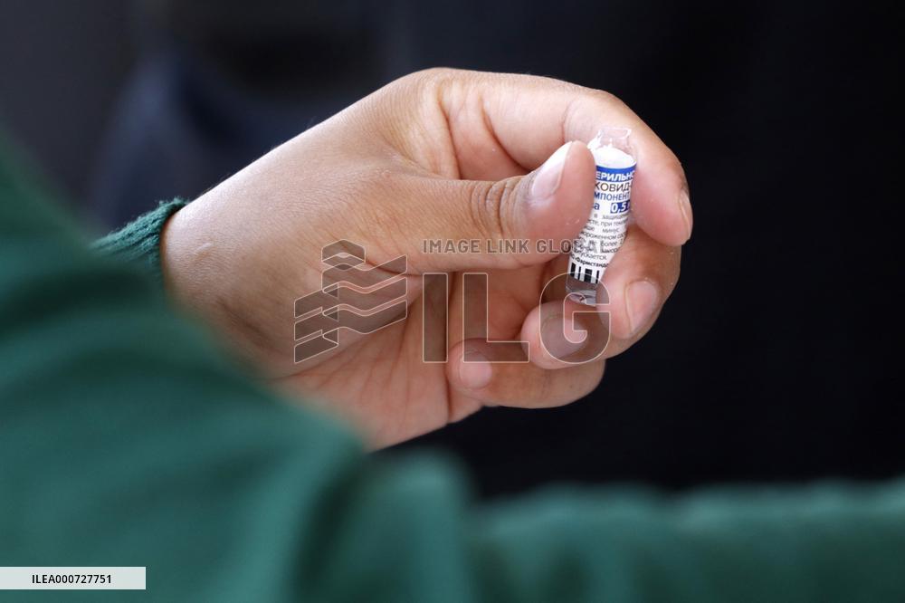 Begins Mass Vaccination Of Sputnik V To Persons Of 50-59 Years Old - Mexico