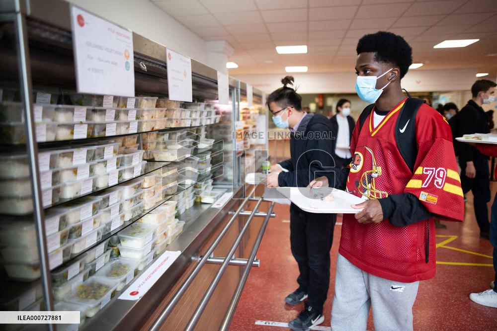 CROUS Restaurant For Students - Paris