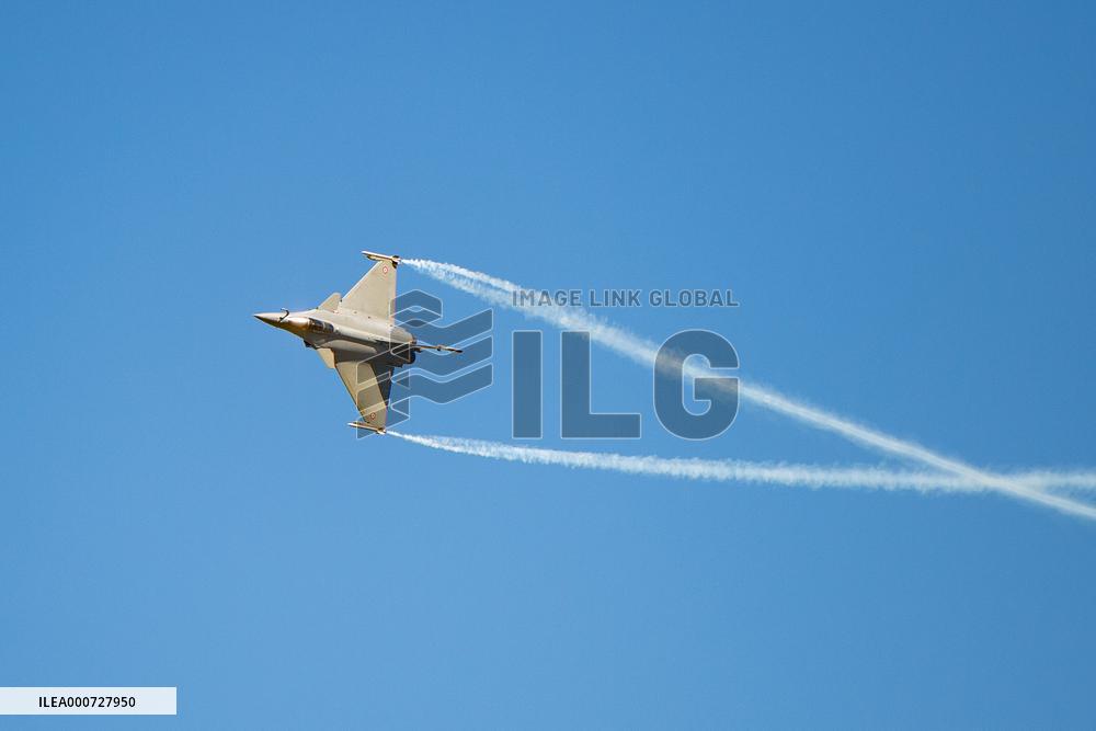 Egypt To Order 30 Rafale From France