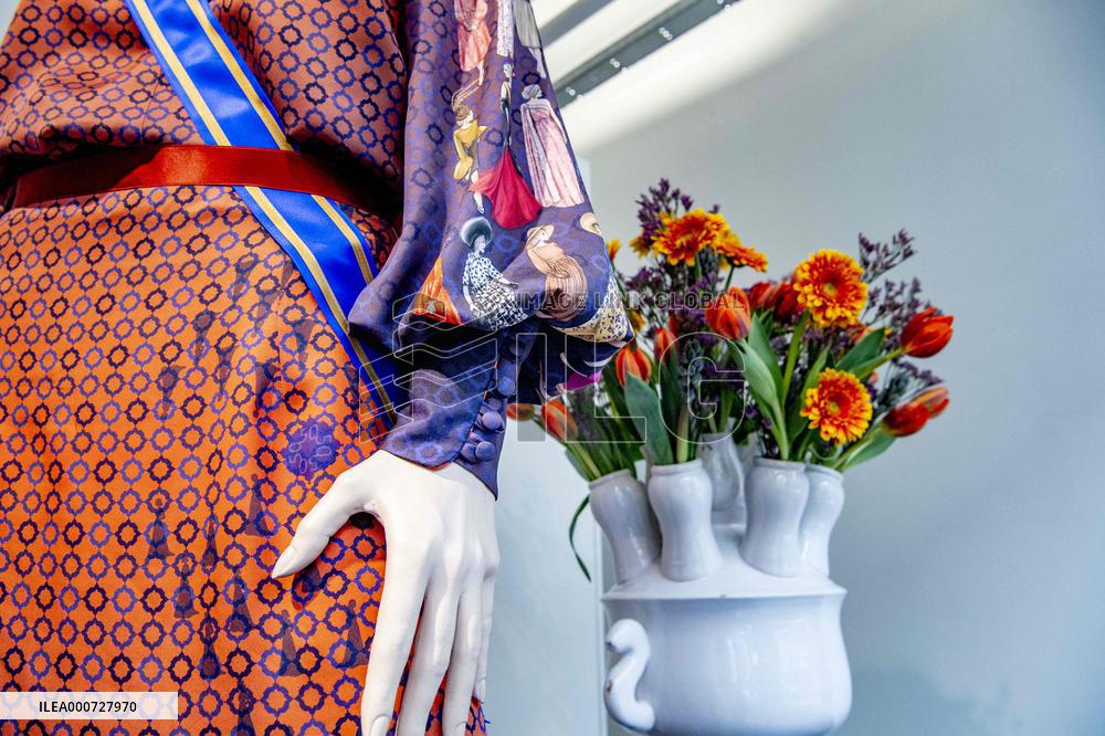 Dress And Scarf In Honor Of Queen Maxima's 50th Birthday - Rotterdam