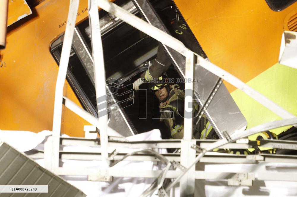 At least 23 dead and 79 injuring after subway crash - Mexico