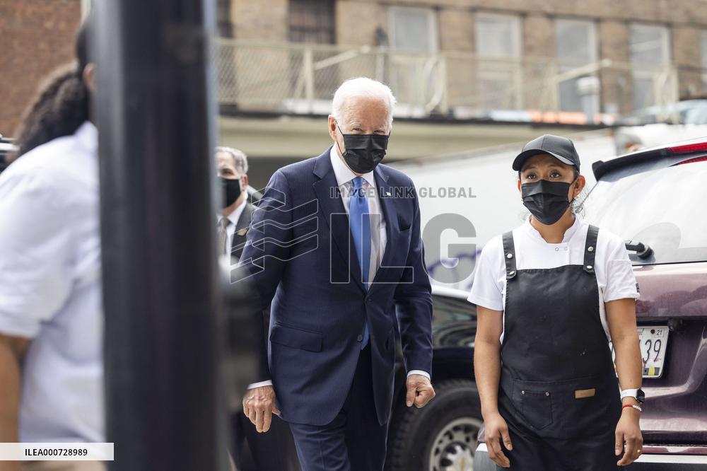 Biden visits restaurant in Washington, DC