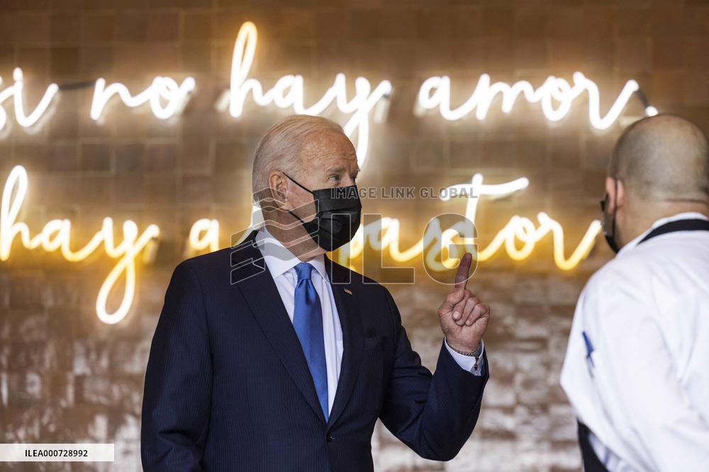 Biden visits restaurant in Washington, DC