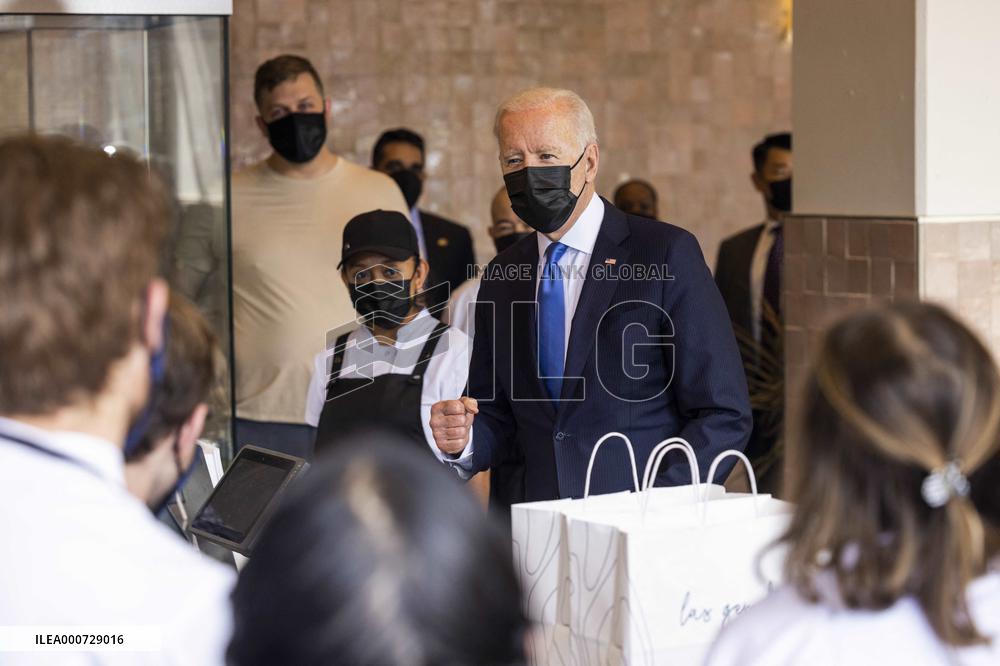 Biden visits restaurant in Washington, DC