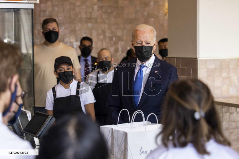 Biden visits restaurant in Washington, DC
