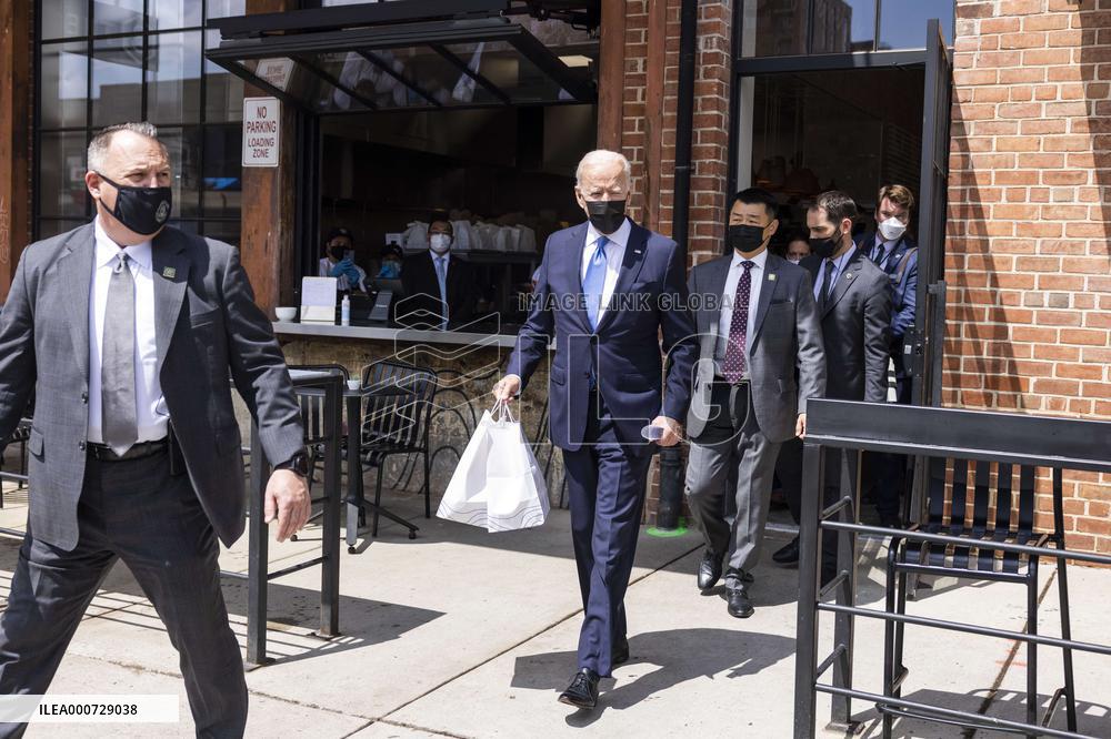 Biden visits restaurant in Washington, DC