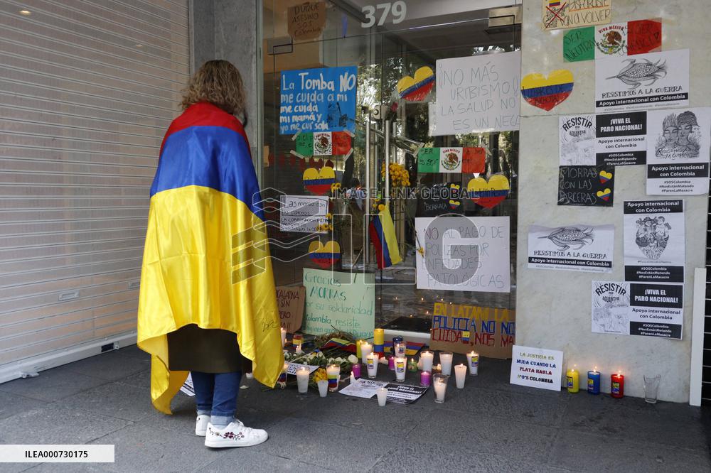 Colombians Protest Against Tax Reform in Their Country - Mexico City