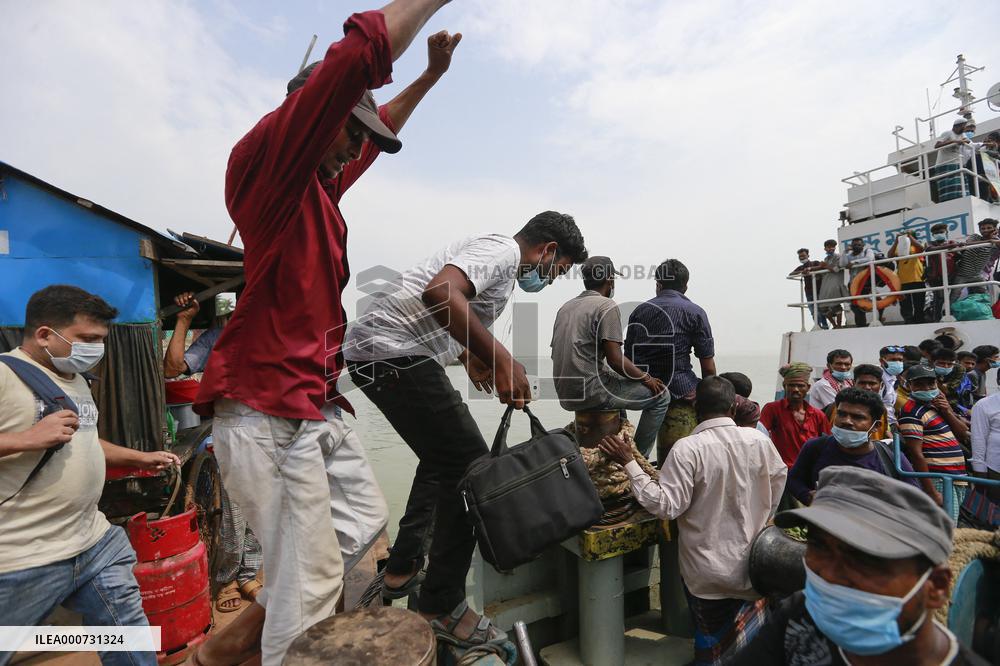 Bangladeshi Home Bound People