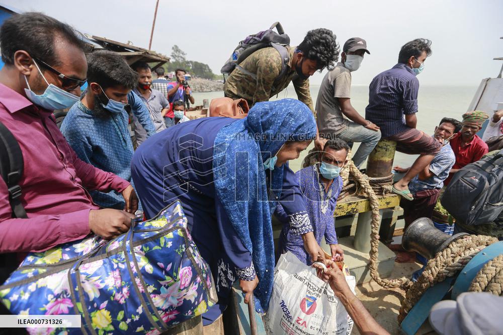 Bangladeshi Home Bound People