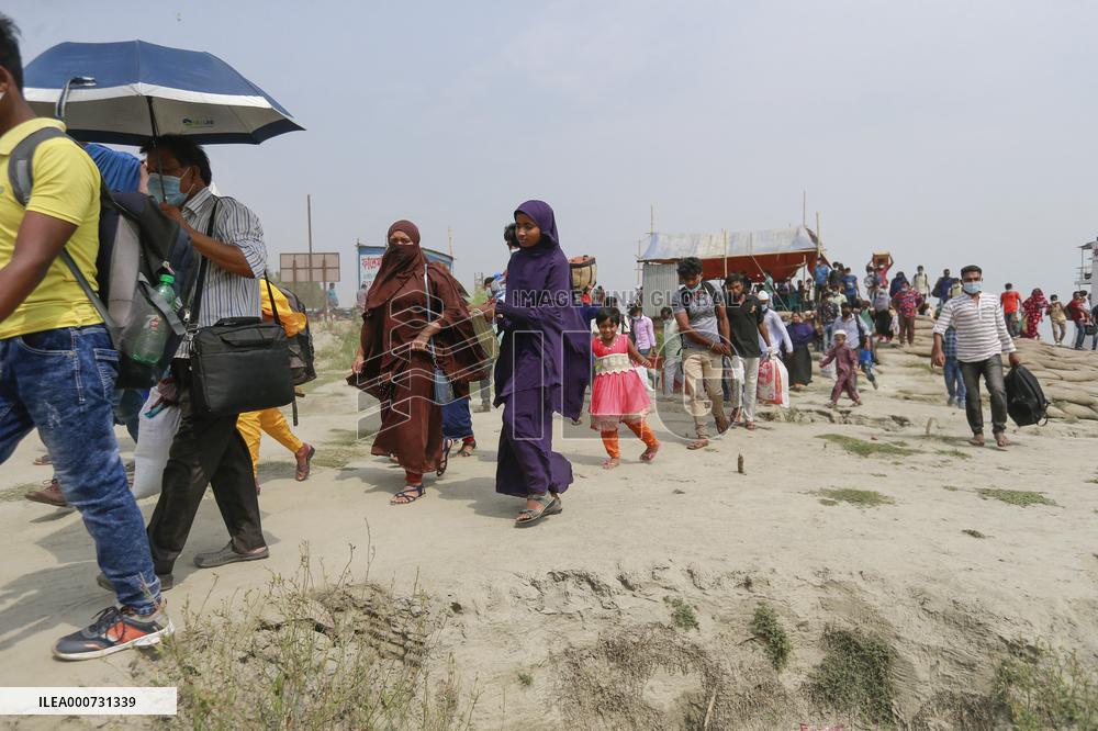 Bangladeshi Home Bound People