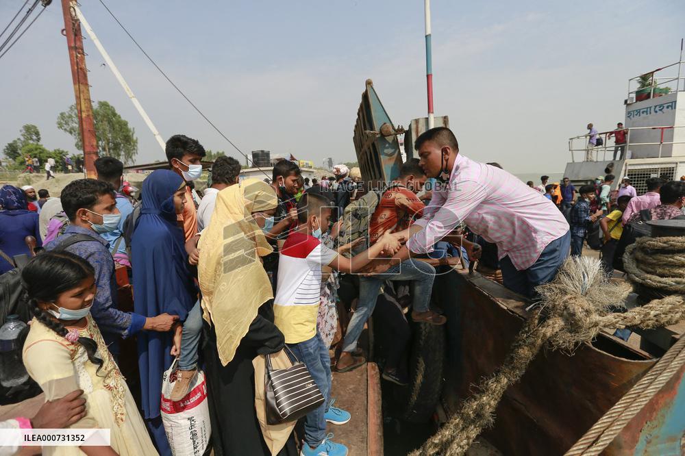 Bangladeshi Home Bound People