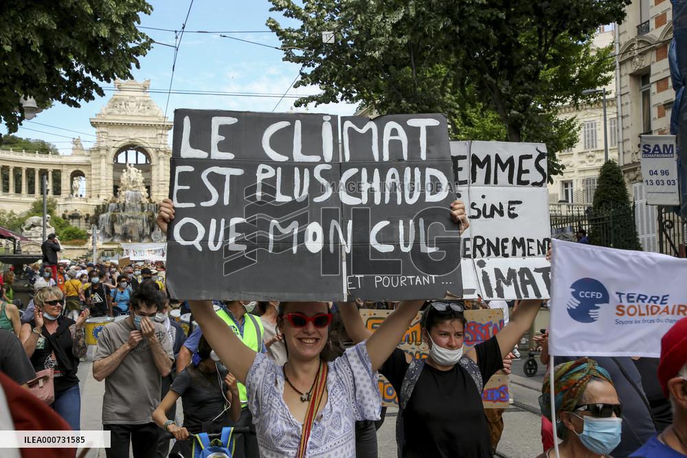March For A Real Climate Law - Marseille