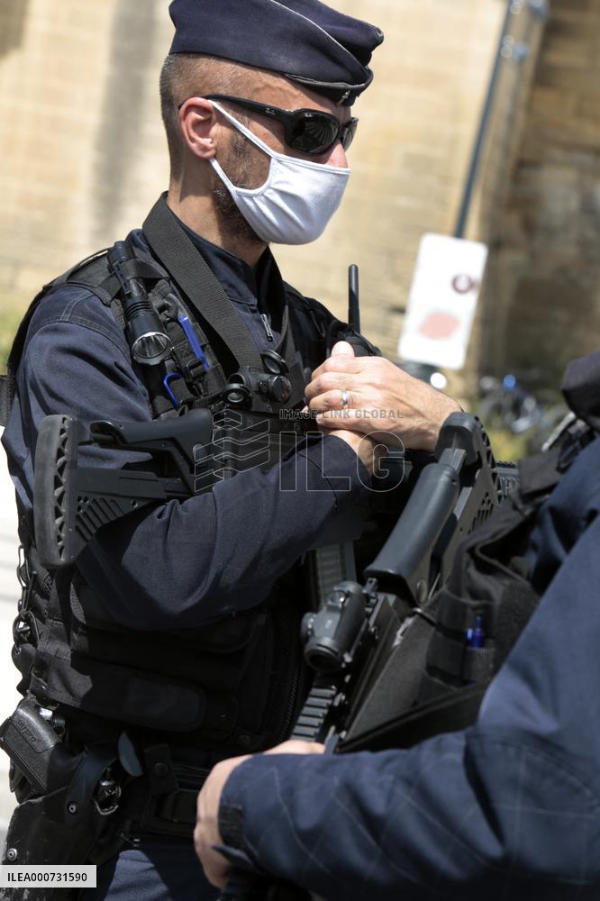 Police Research The Killer Of Police Officer - Avignon