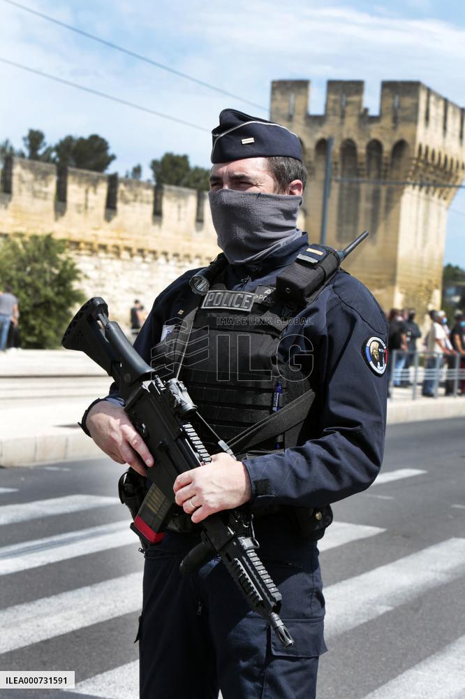 Police Research The Killer Of Police Officer - Avignon