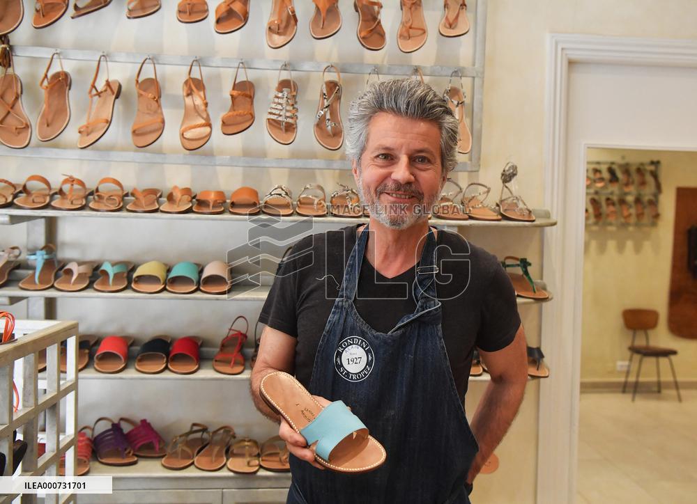 Manufacture Of Tropezian Sandals - Saint-Tropez