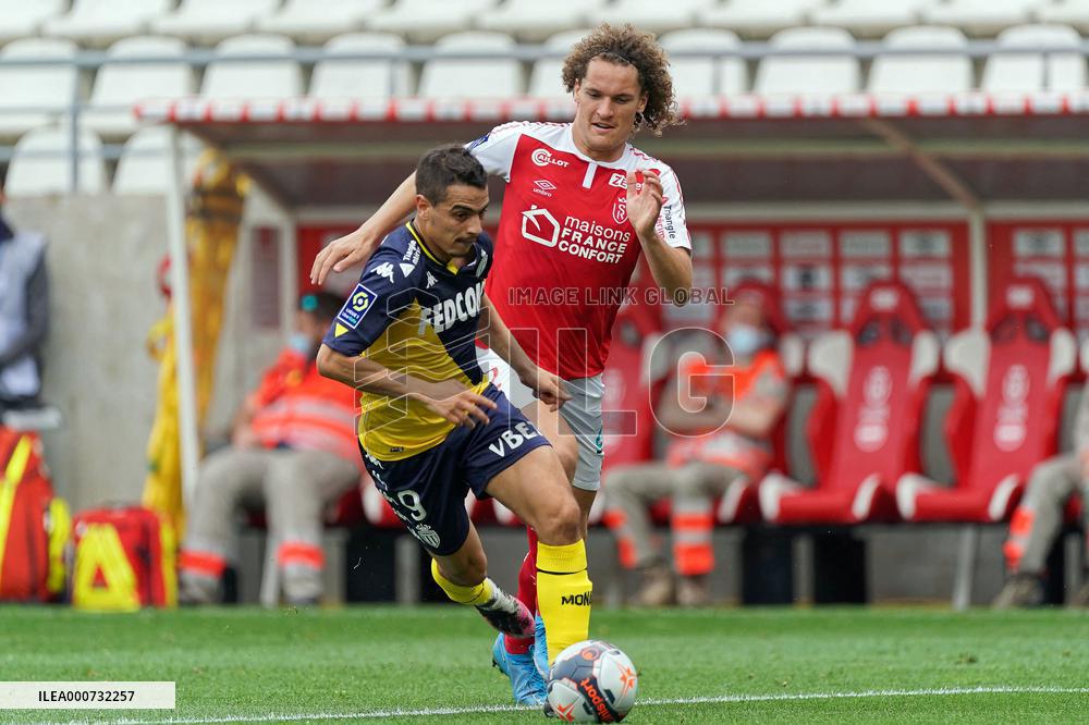 Football - Reims vs Monaco