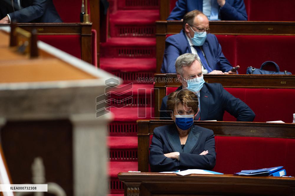 Questions to the governement - Paris