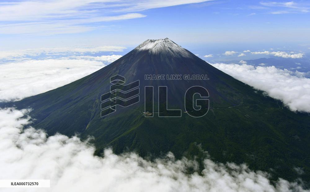 Snowcapped Mt. Fuji in Japan