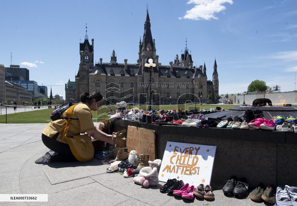 Canada Mourns 215 Indigenous Children