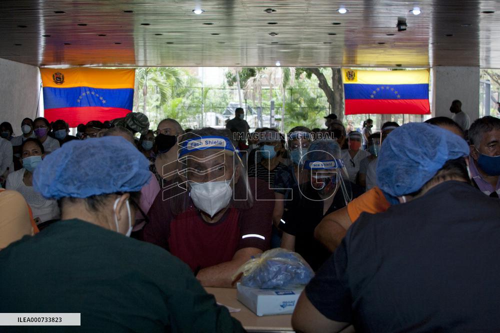Covid-19 Mass Vaccination - Caracas