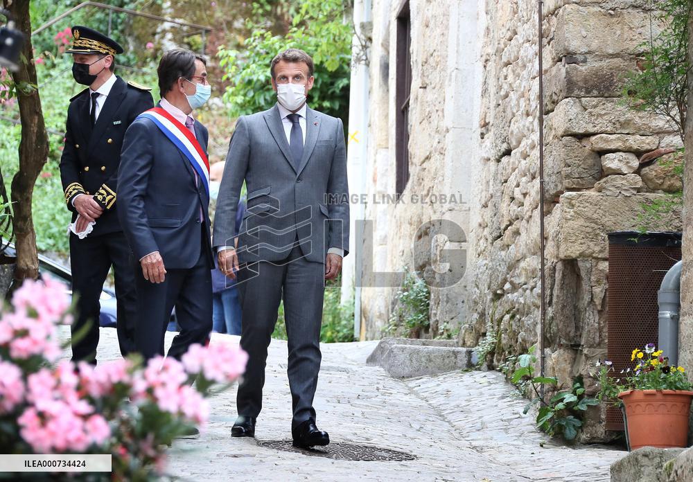 President Macron Visits Saint-Cirq-Lapopie