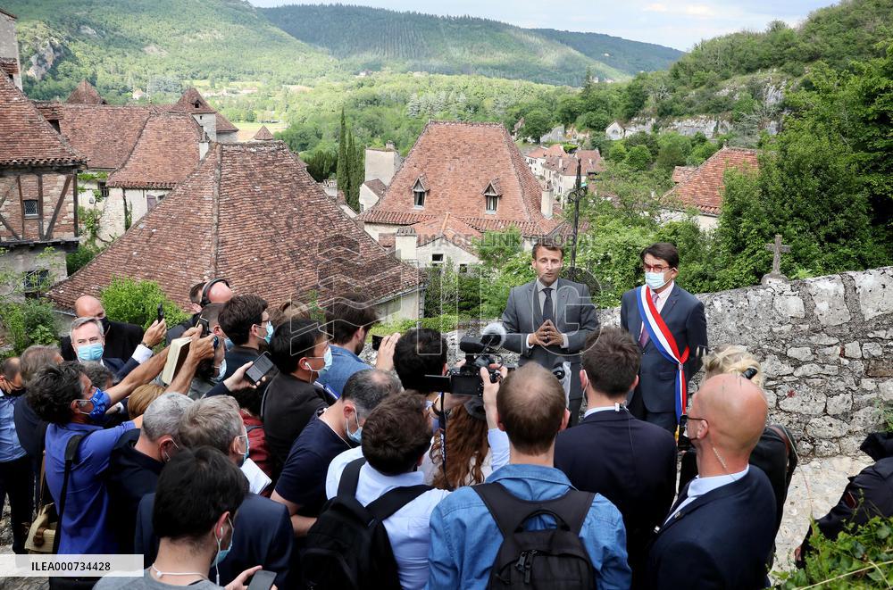 President Macron Visits Saint-Cirq-Lapopie