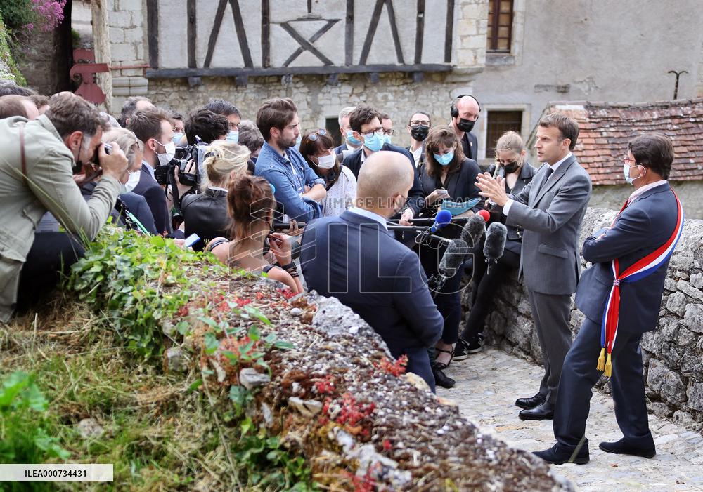 President Macron Visits Saint-Cirq-Lapopie