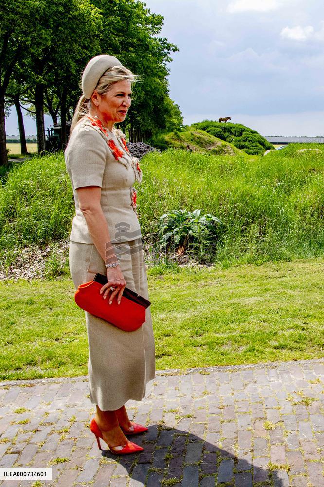 Queen Maxima Paid A Working Visit To A Dairy Farm - Lettele
