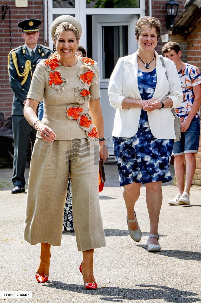 Queen Maxima Paid A Working Visit To A Dairy Farm - Lettele