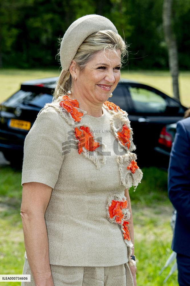Queen Maxima Paid A Working Visit To A Dairy Farm - Lettele
