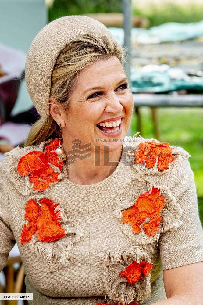 Queen Maxima Paid A Working Visit To A Dairy Farm - Lettele