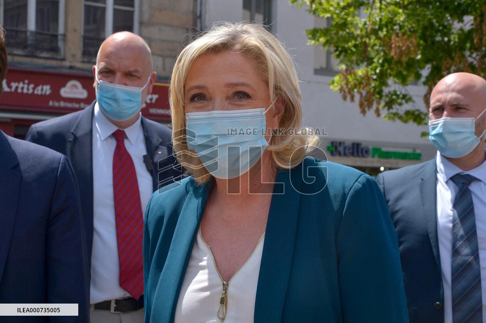 Marine Le Pen On The Campaign Trail - Saint-Chamond