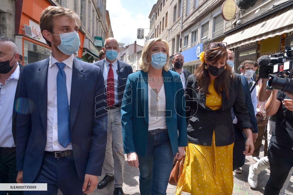 Marine Le Pen On The Campaign Trail - Saint-Chamond