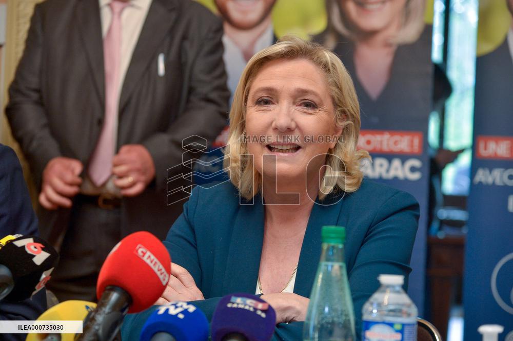 Marine Le Pen On The Campaign Trail - Saint-Chamond