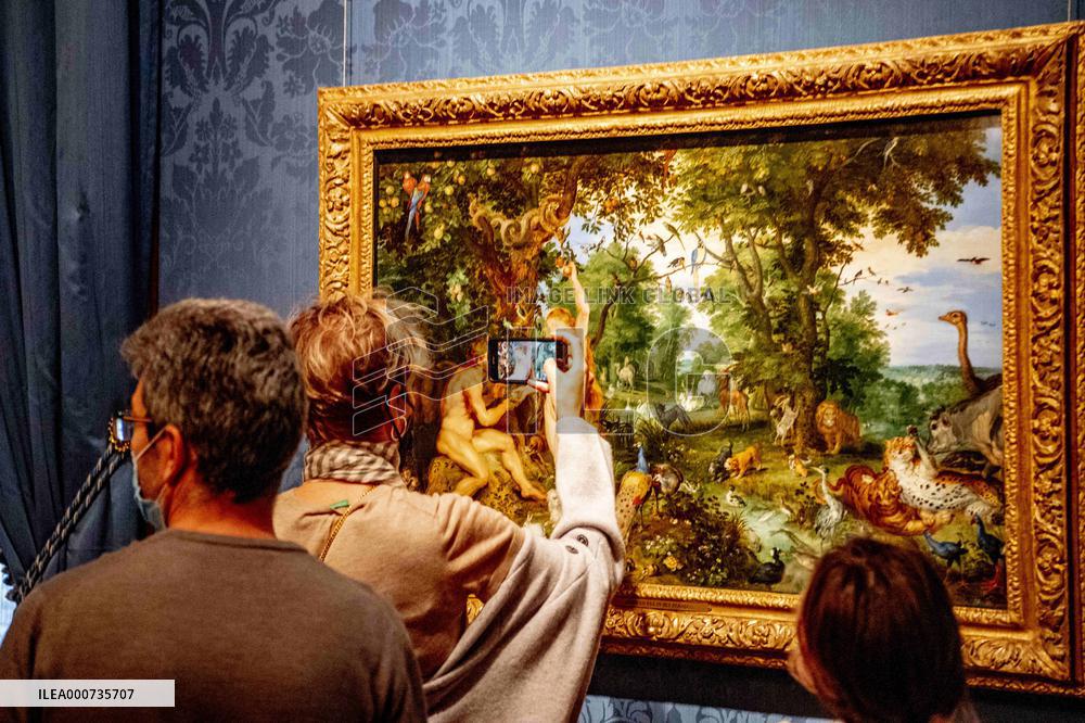 Museums reopen in The Hague