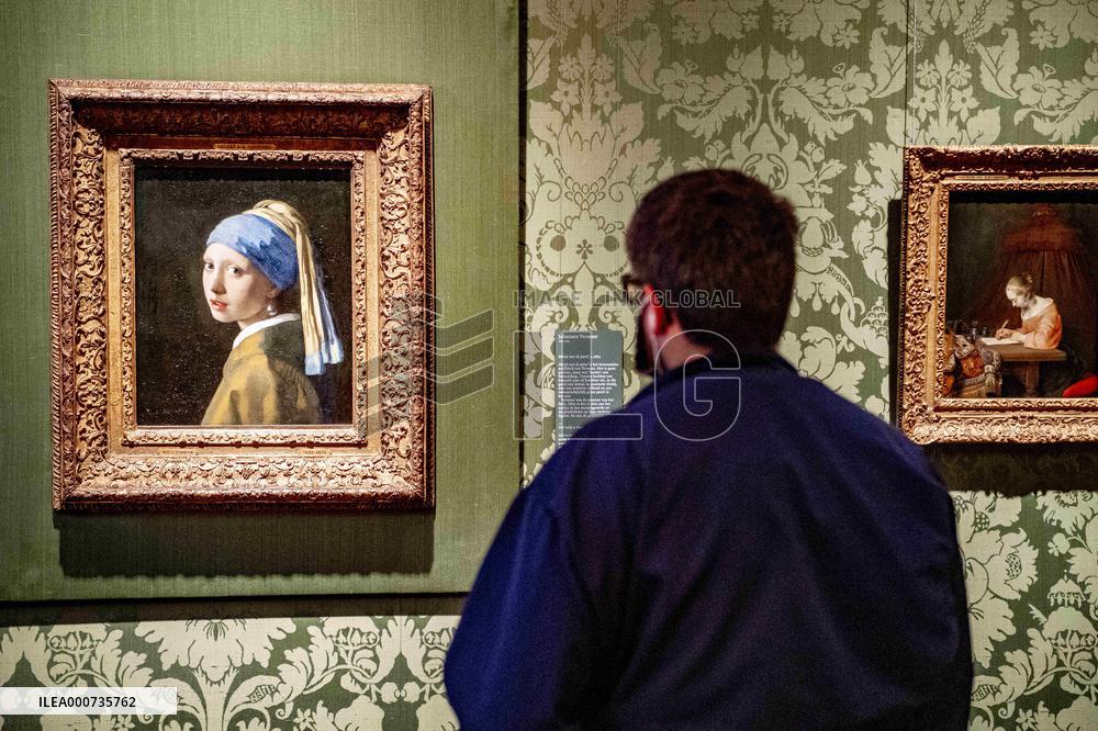 Museums reopen in The Hague