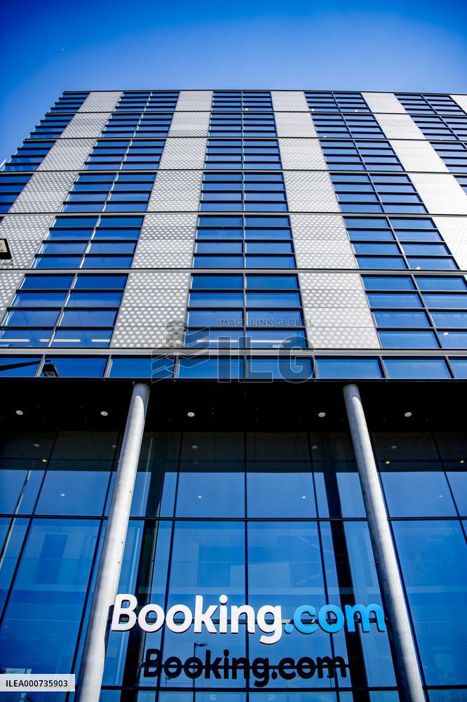 Booking.com repays 65 million euros corona support to Dutch government