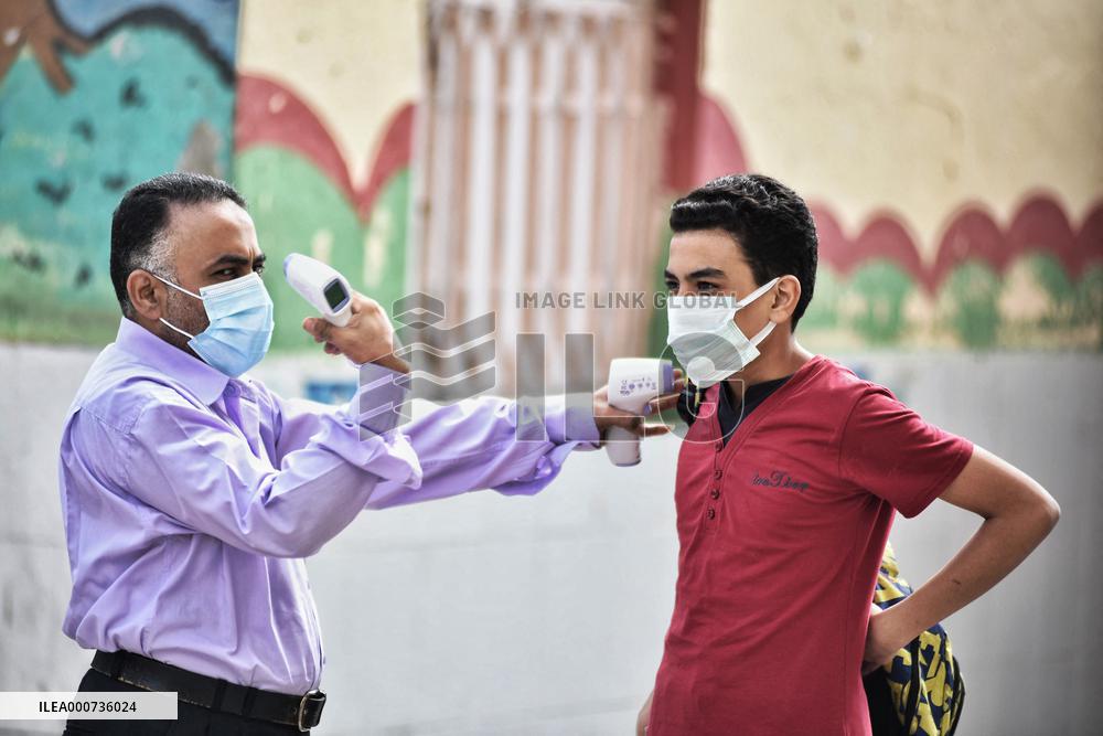 Covid Measures During Certificate Exams In Giza - Egypt