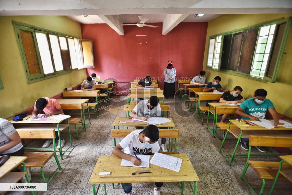 Covid Measures During Certificate Exams In Giza - Egypt