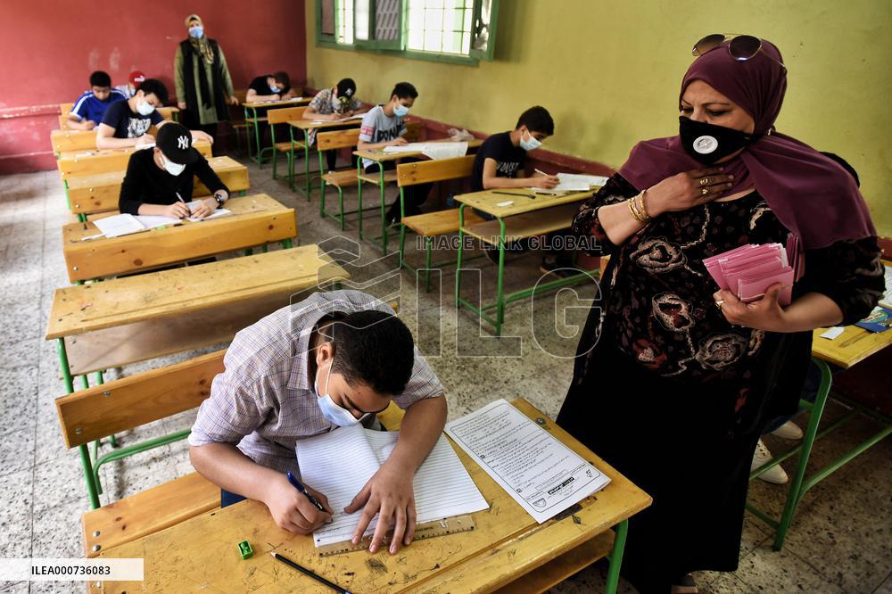 Covid Measures During Certificate Exams In Giza - Egypt