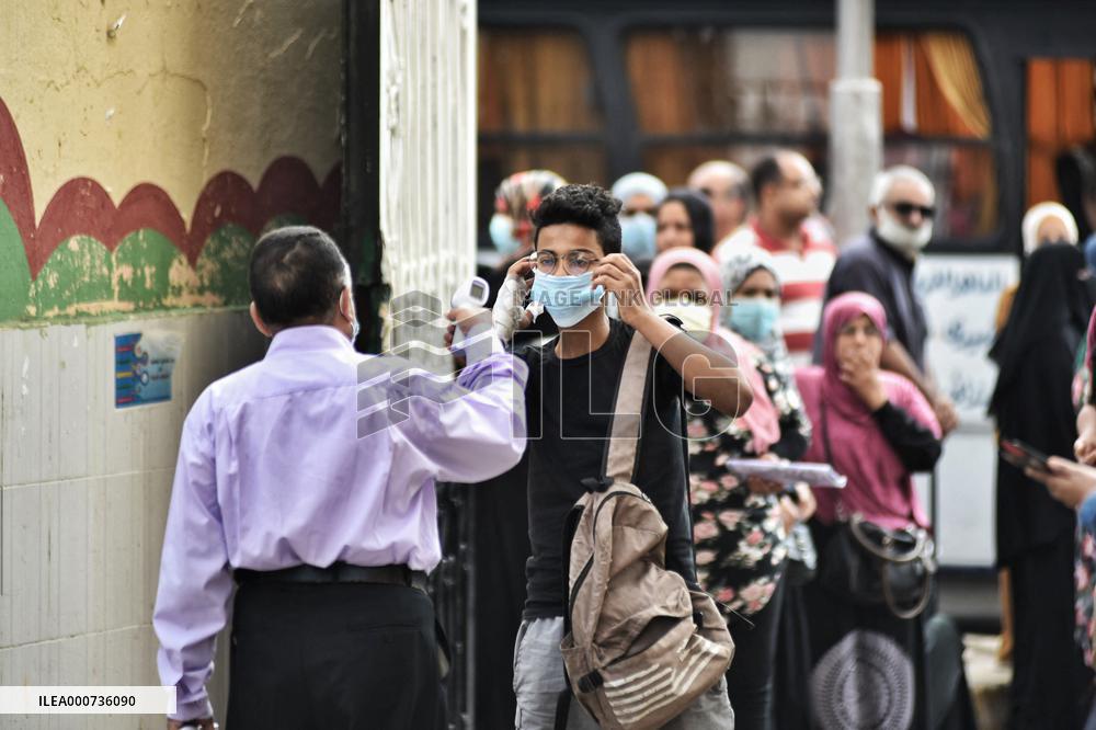 Covid Measures During Certificate Exams In Giza - Egypt