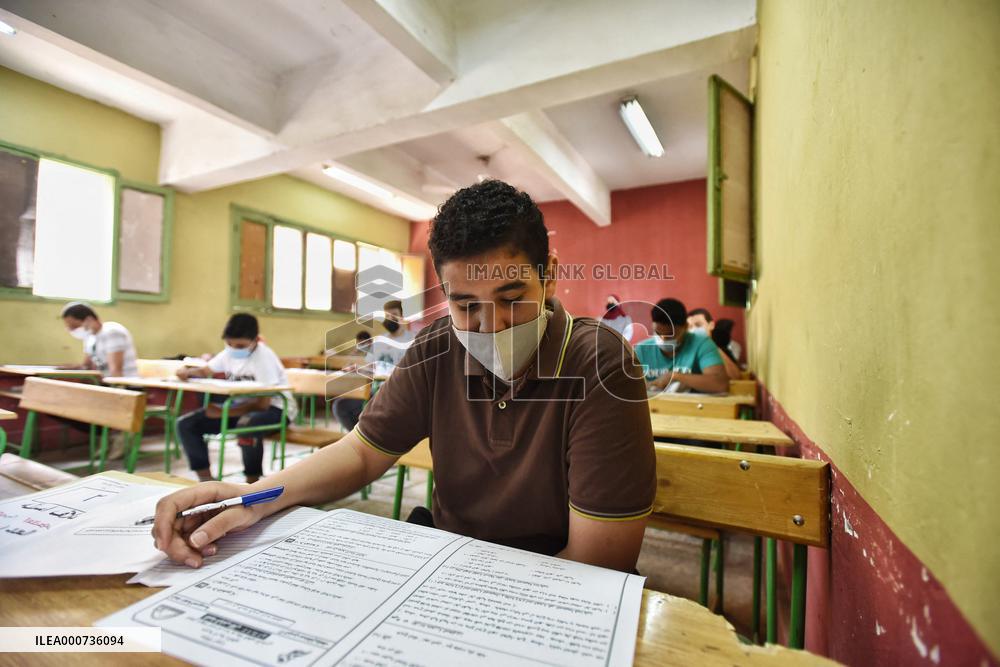 Covid Measures During Certificate Exams In Giza - Egypt