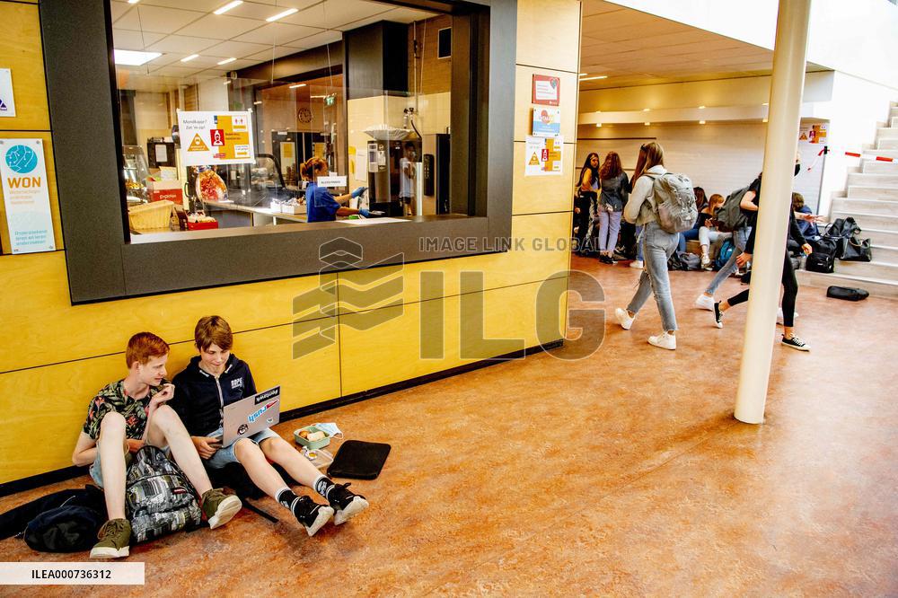 Secondary schools reopen in the Netherlands
