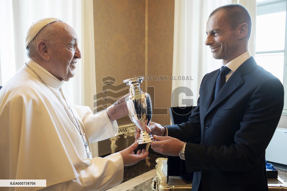 Pope Francis Meets Delegation Of Sports Managers - Vatican