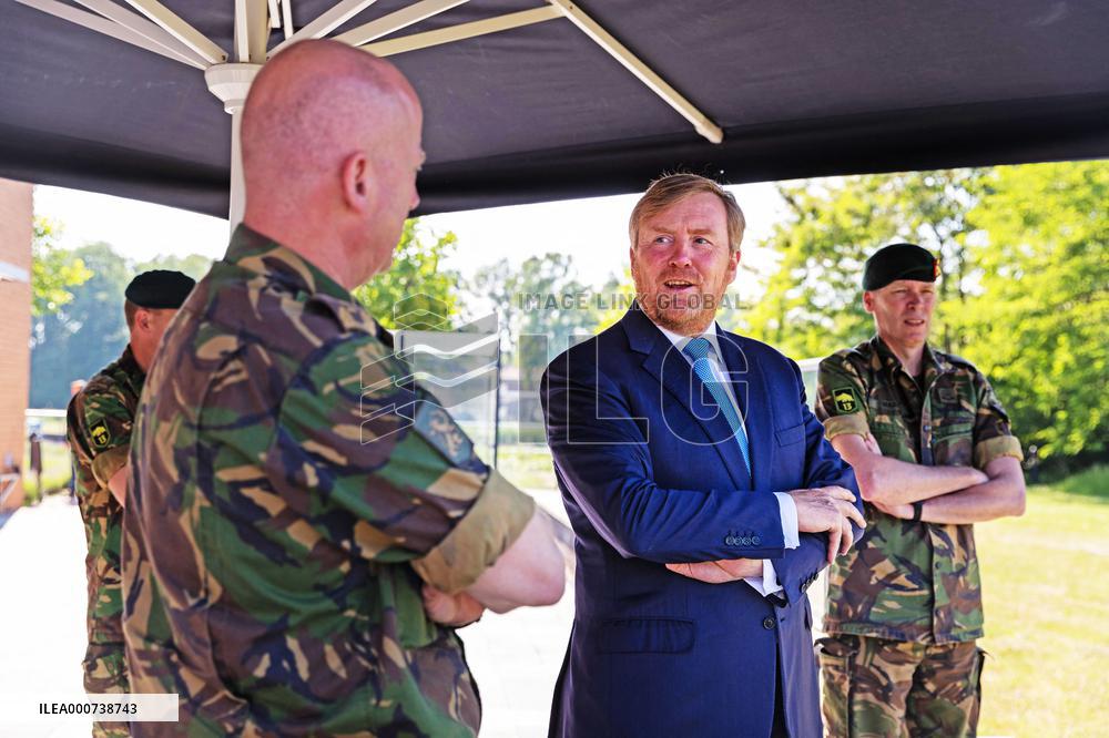 King Visits Major General Ruyter Van Steveninck Barracks - Oirschot