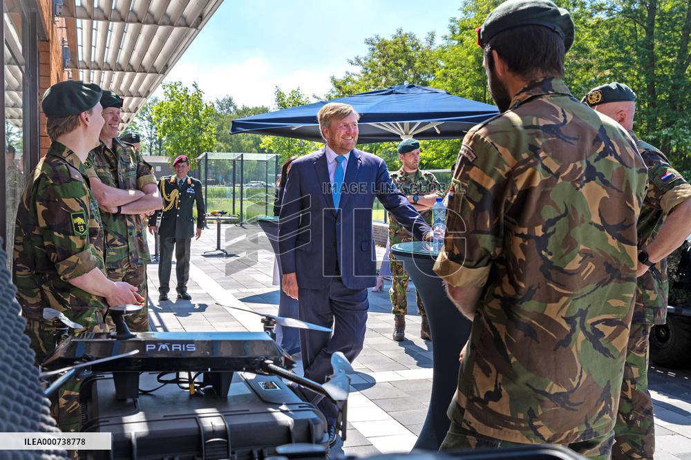 King Visits Major General Ruyter Van Steveninck Barracks - Oirschot